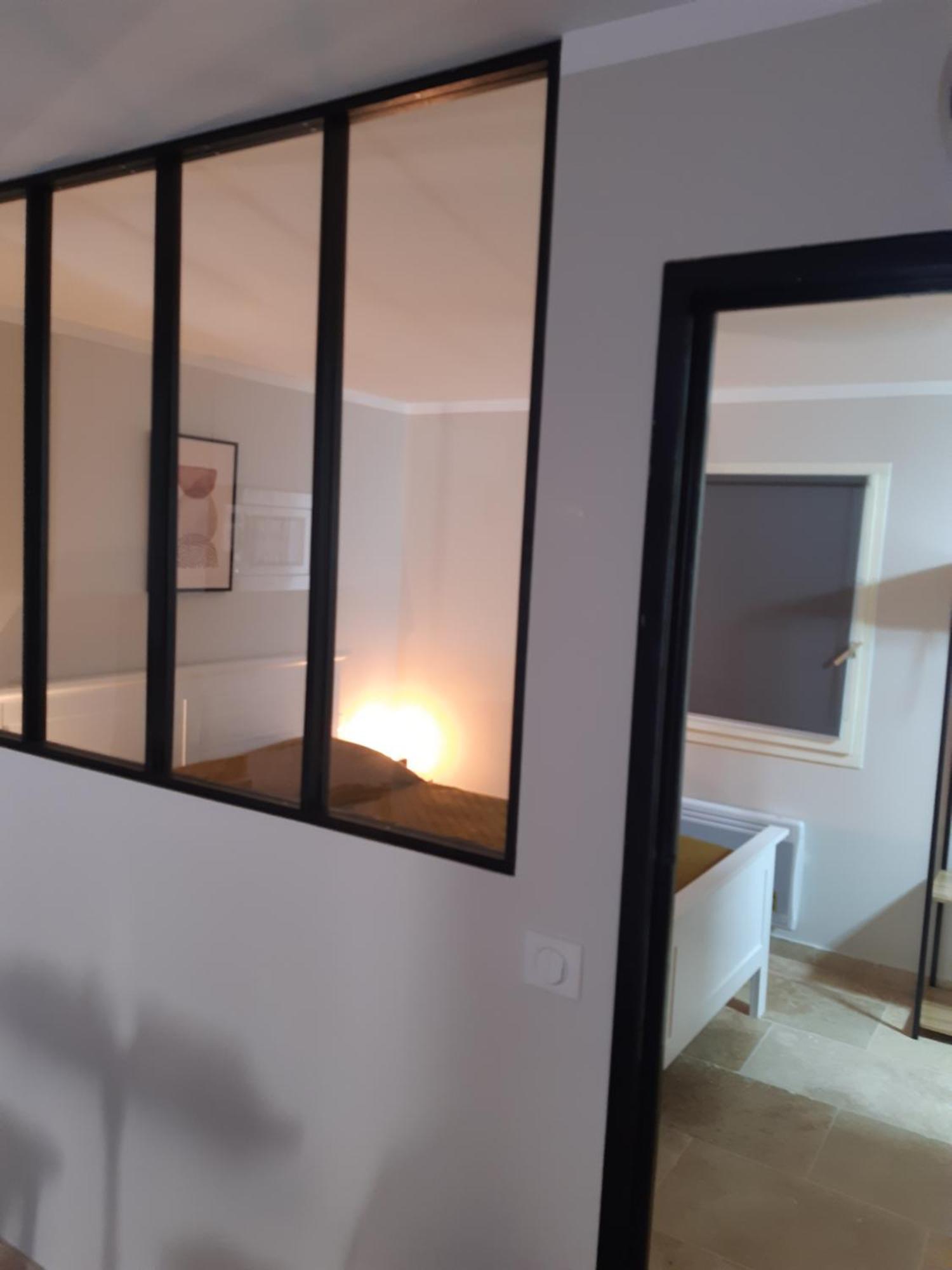 Le Gite D'Eglantine Eyguières Exterior foto